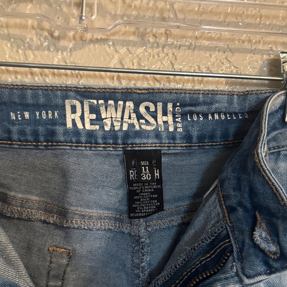 DL1961  Relaxed Light Blue Jeans - Picture 2 of 3